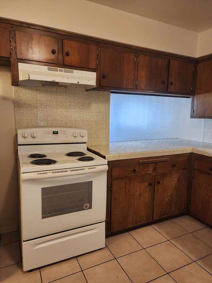 2102 Castro Ln #06 - Photo 6 of 12