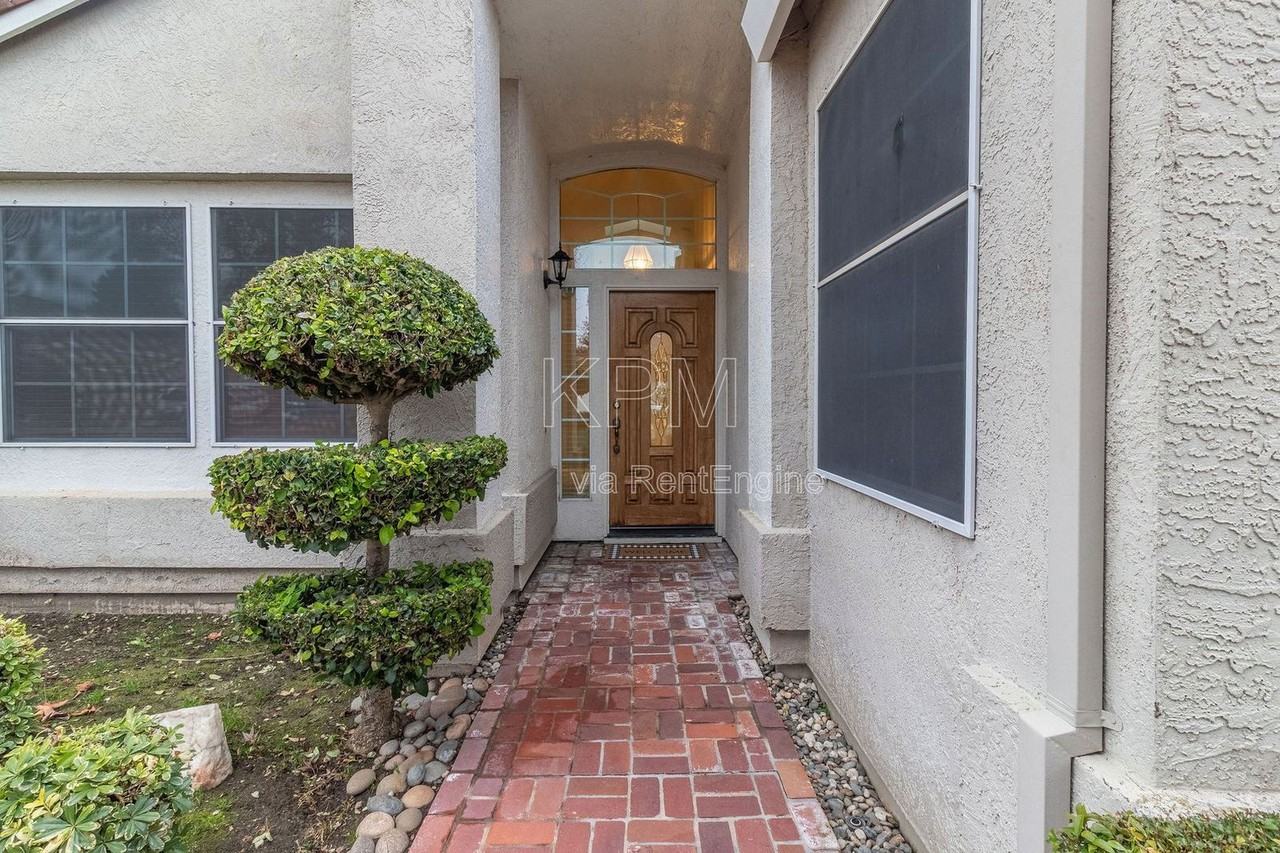 3441 Lava Bed Ct - Photo 3 of 31