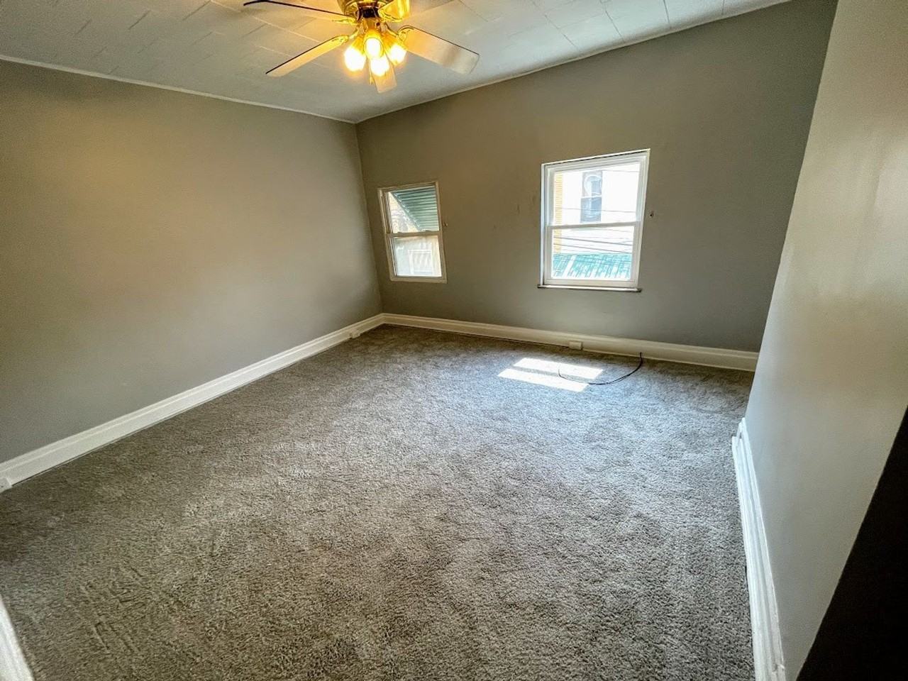 10 Edith Pl - Photo 6 of 13