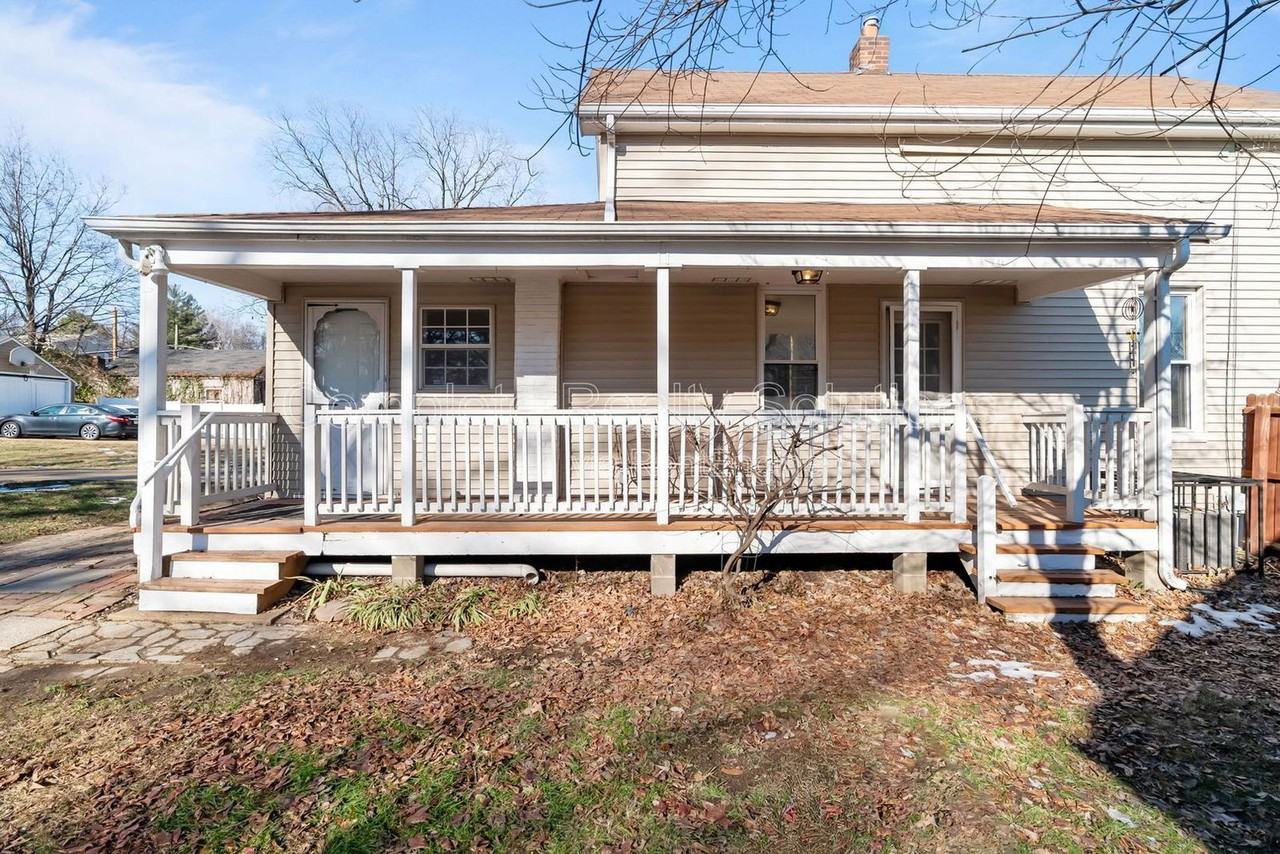 409 Harrison Ave - Photo 2 of 37