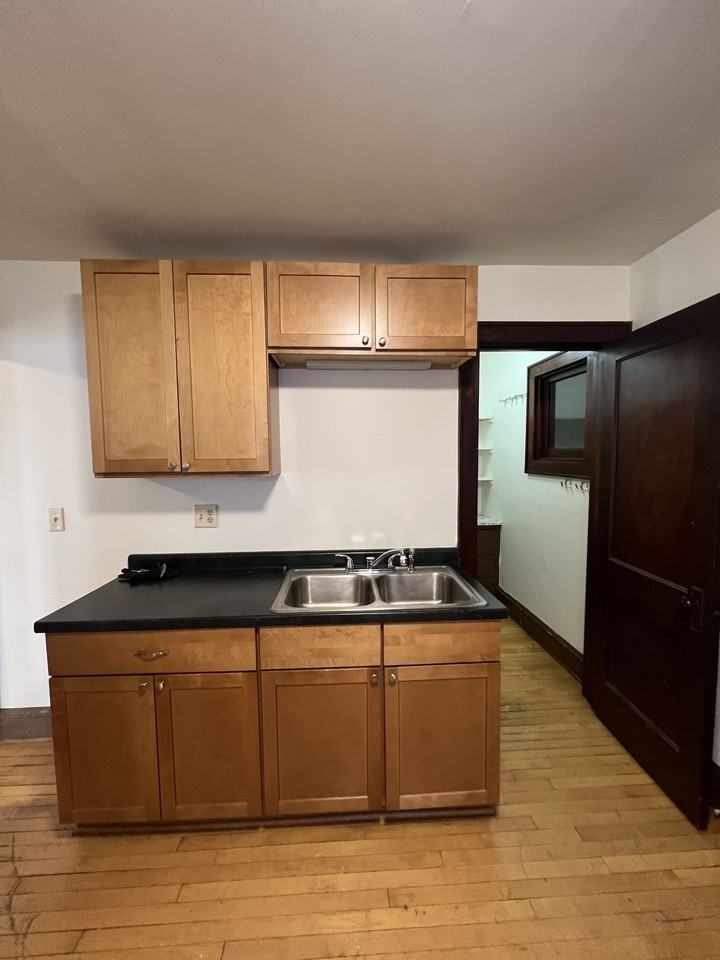 3812 W Mount Vernon Ave #3812 - Photo 2 of 10