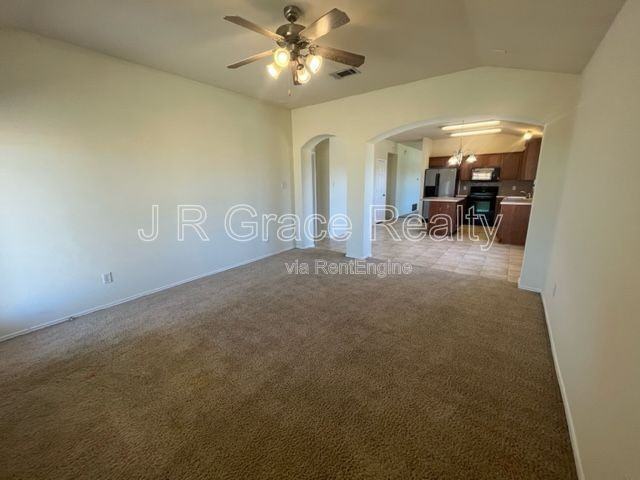6401 Serena Ln - Photo 3 of 12