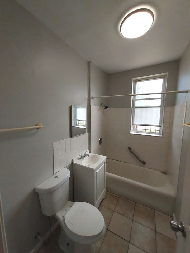 4700 W Flournoy St - Photo 5 of 5