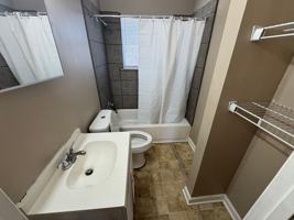 featured image of 821 Overton Ave