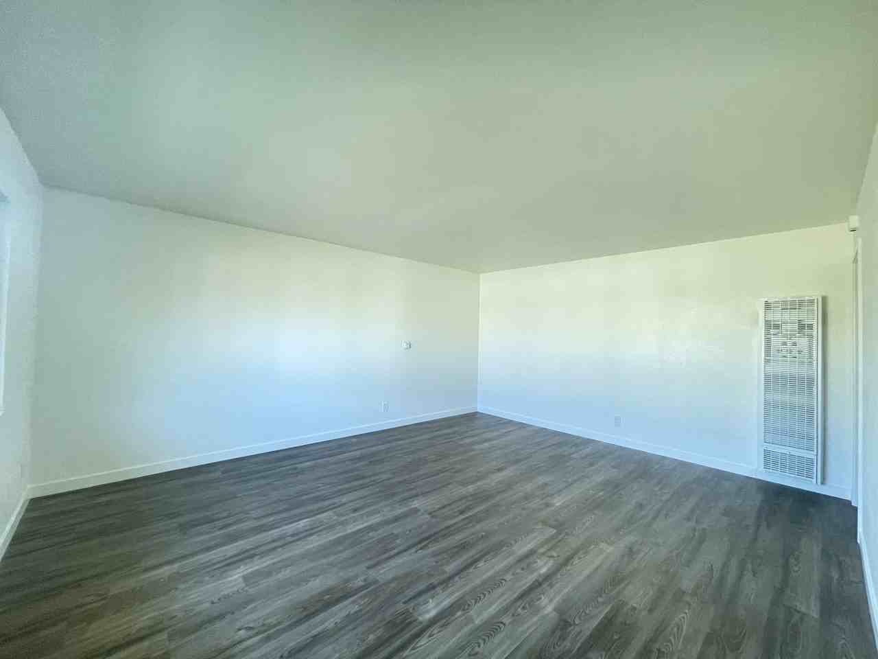 431 S G St - Photo 2 of 13