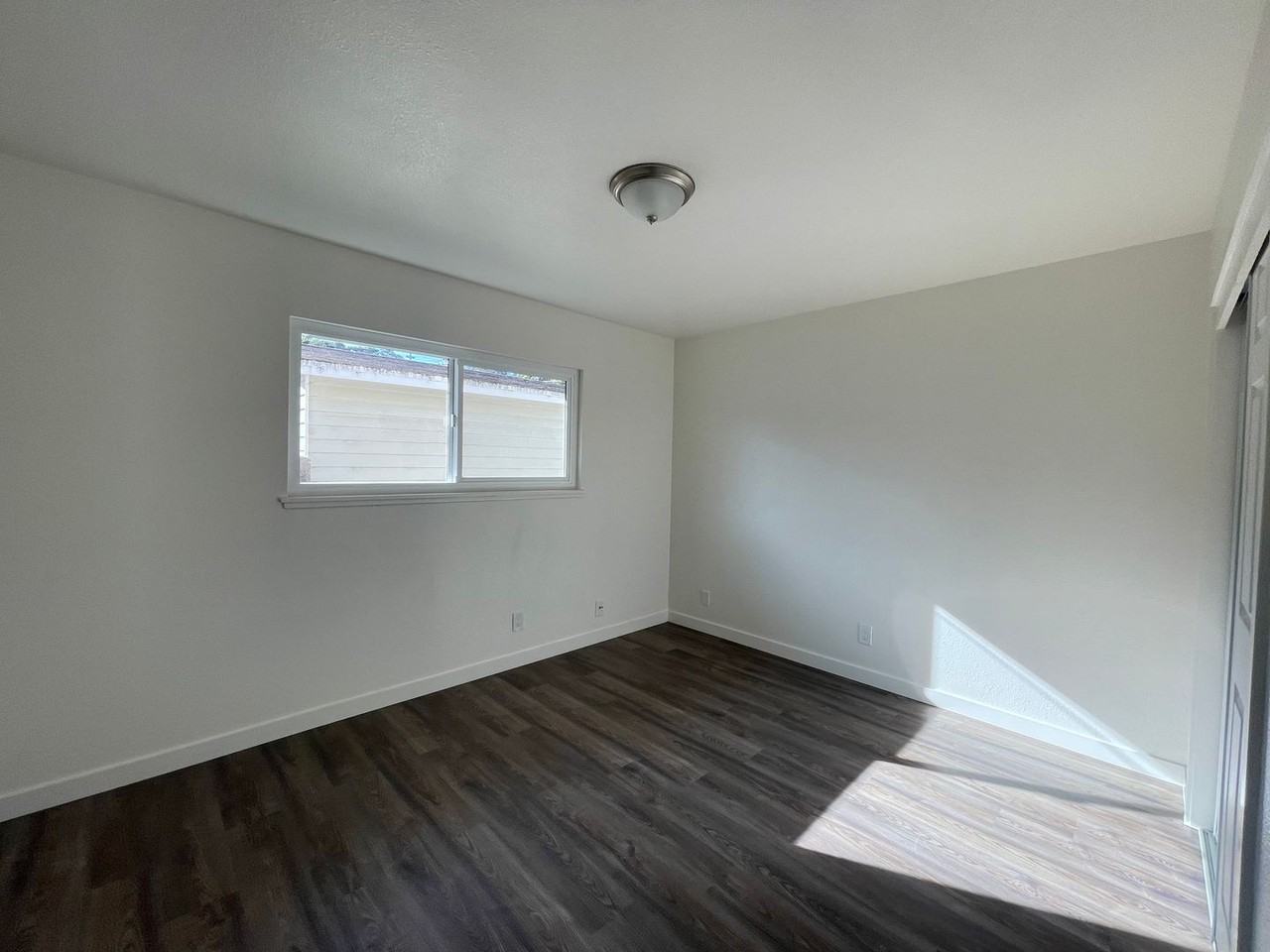 431 S G St - Photo 6 of 13