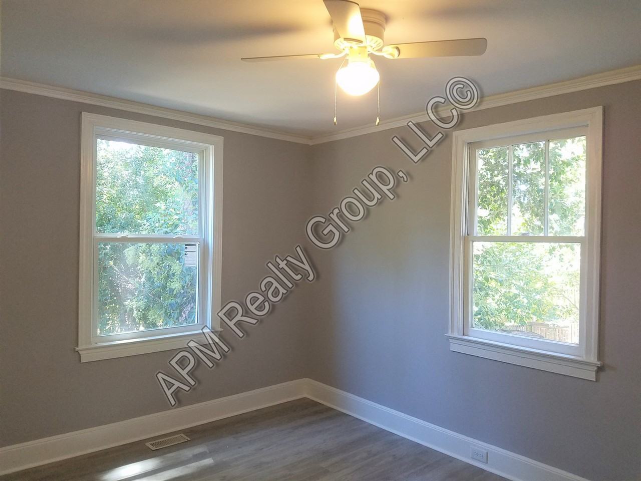 104 Dundee Ln - Photo 7 of 13