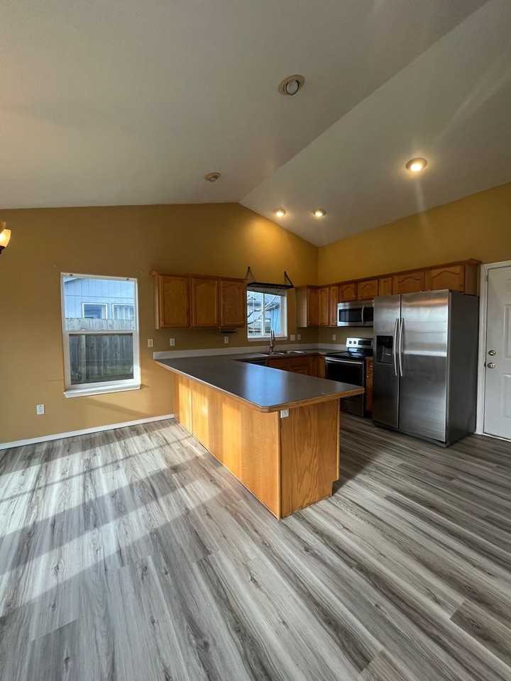 5268 Austin Way - Photo 6 of 21