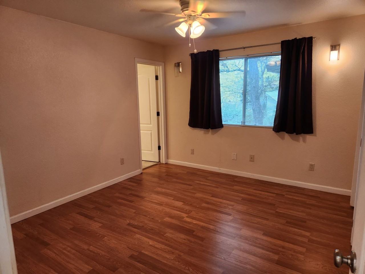 609 N Luzern Cir - Photo 7 of 15