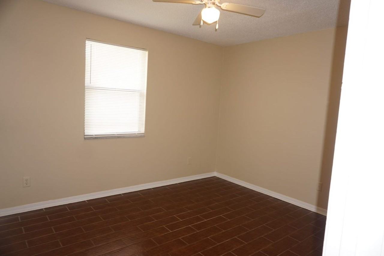 5151 118th St - Photo 7 of 15