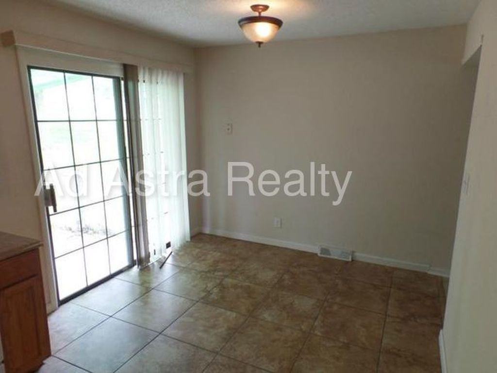 11415 Ditman Ave - Photo 3 of 6