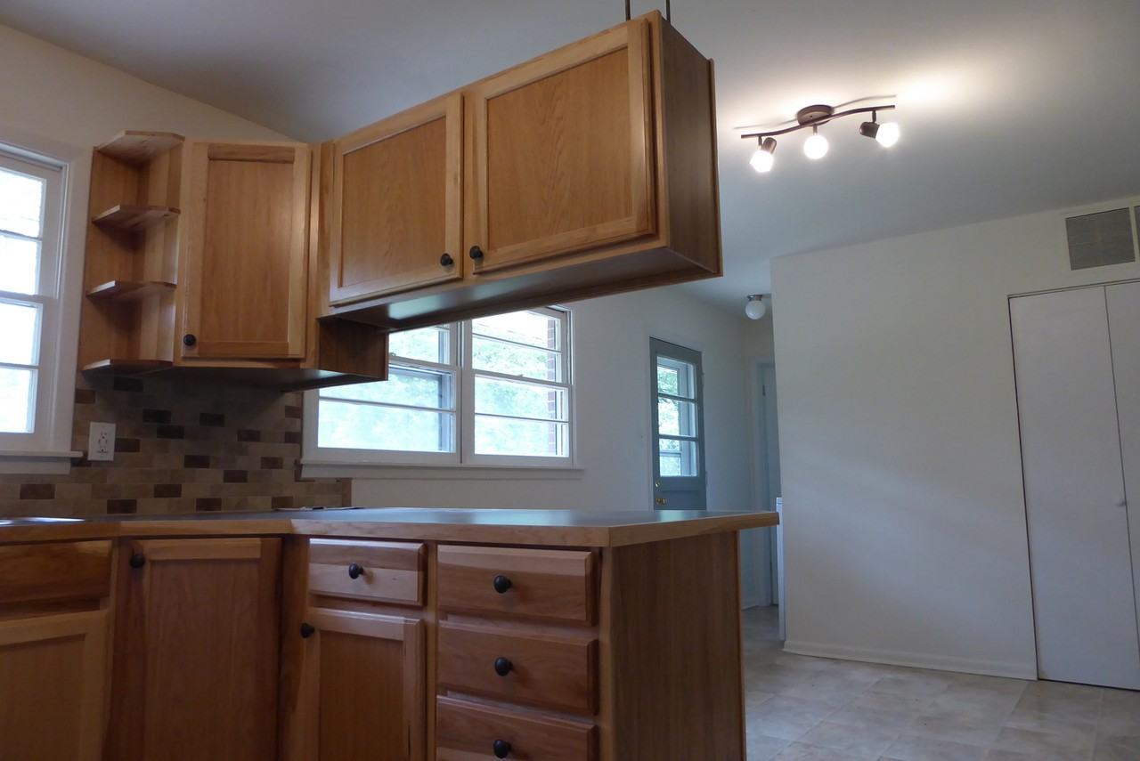 1728 Kenmar Dr - Photo 3 of 20