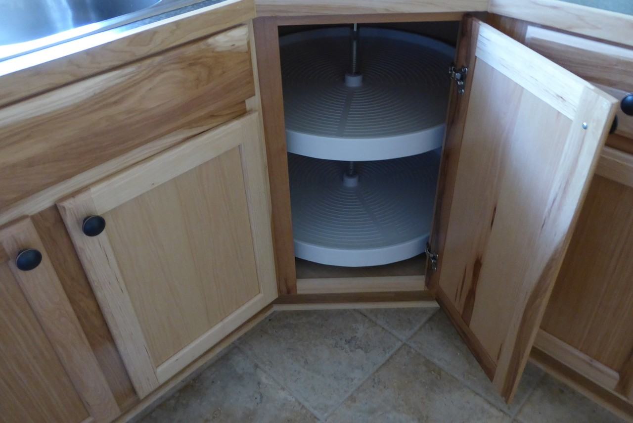 1728 Kenmar Dr - Photo 4 of 20