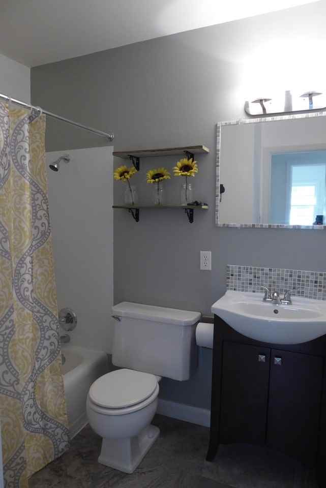 1728 Kenmar Dr - Photo 6 of 20