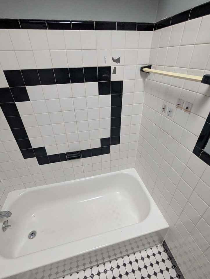 1355 Westbury Dr - Photo 7 of 10