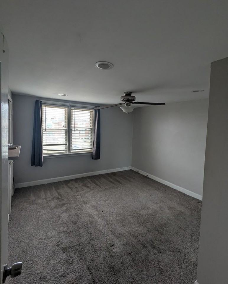 1355 Westbury Dr - Photo 6 of 20