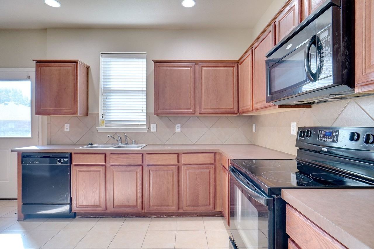 5829 Mount Plymouth Pt - Photo 5 of 17