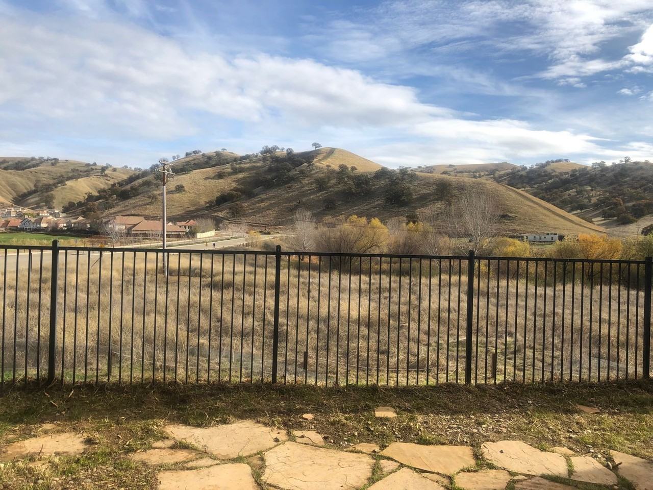 9369 Vintner Cir - Photo 2 of 6