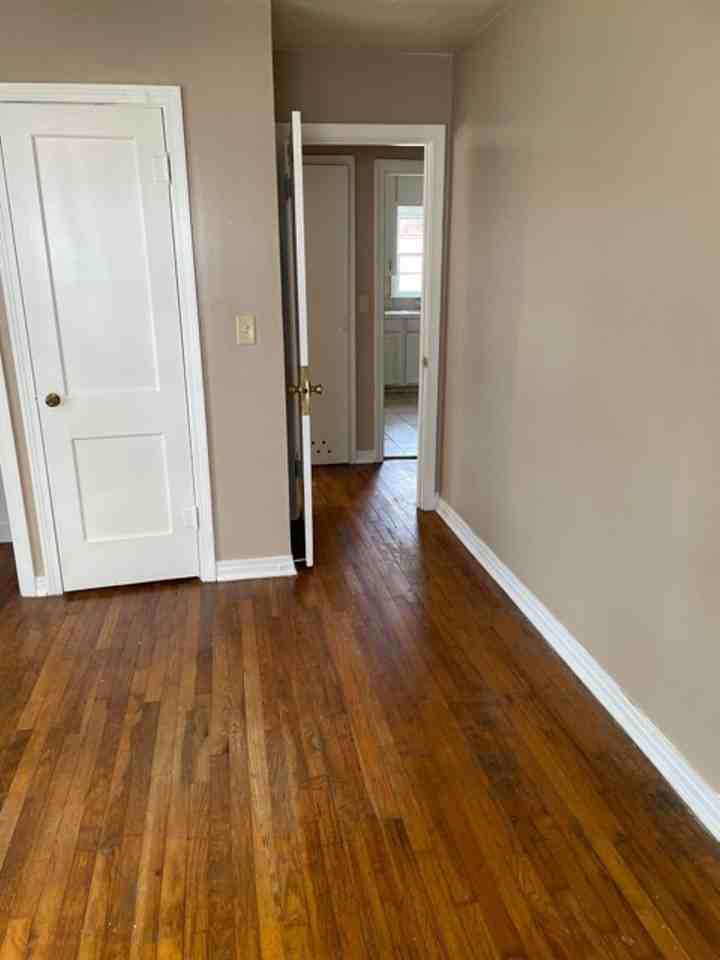 2236 Dewey Pl - Photo 5 of 11