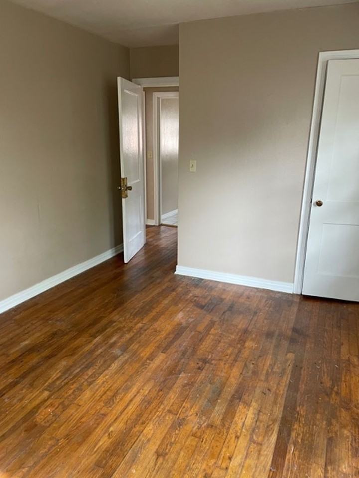 2236 Dewey Pl - Photo 6 of 11