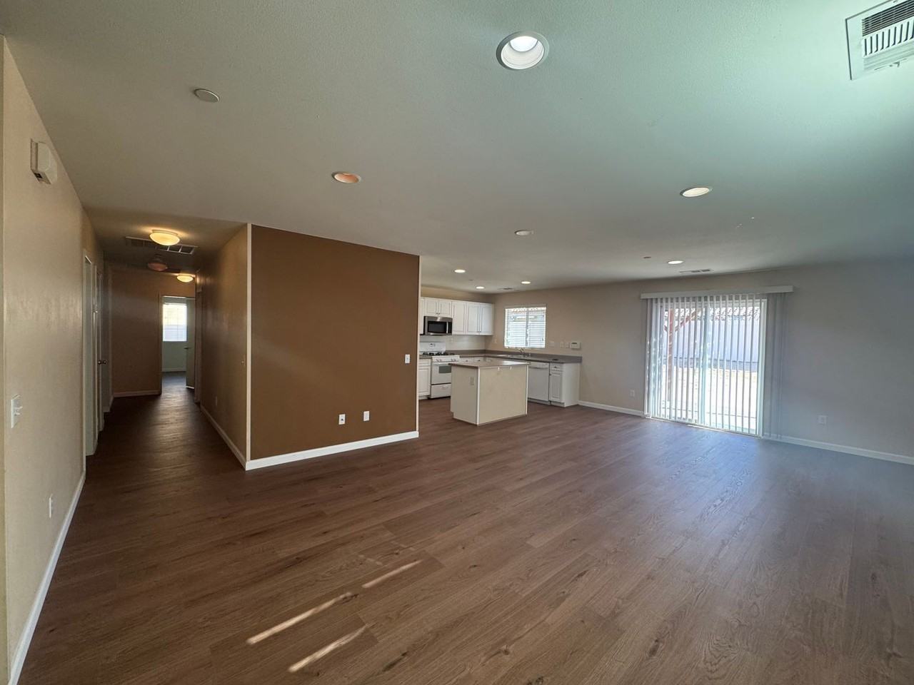 16069 Papago Pl - Photo 2 of 23