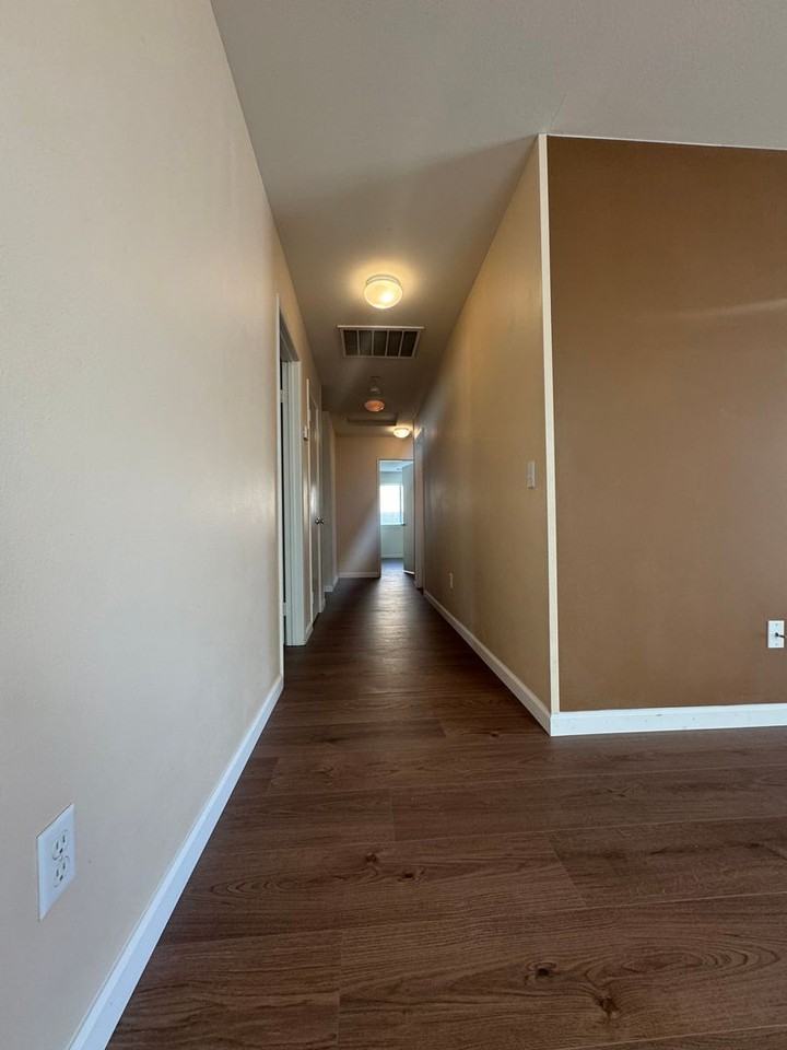 16069 Papago Pl - Photo 7 of 23