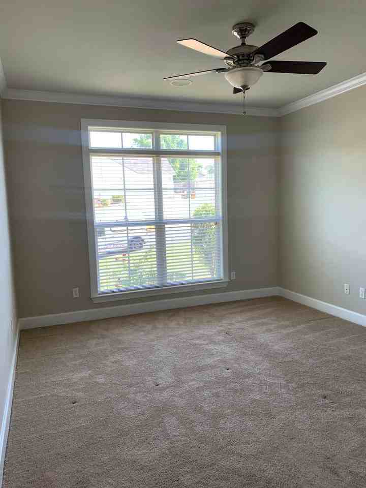 102 Valley Chase Dr - Photo 6 of 21