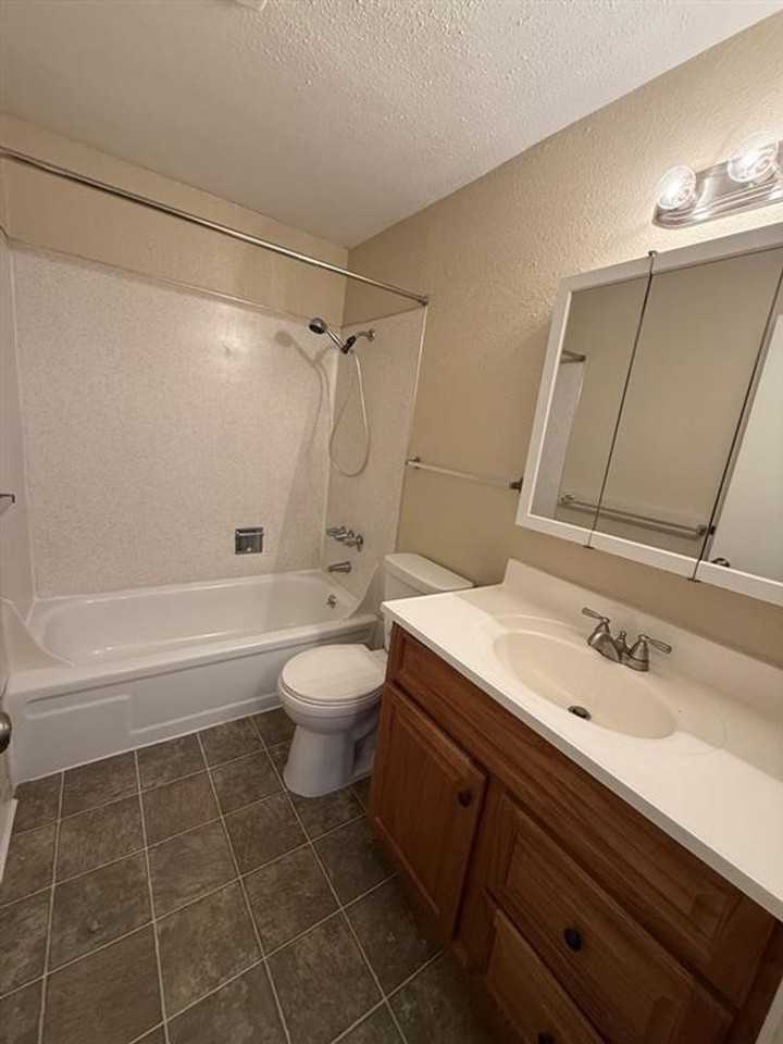 18830 Nw Shadow Ln - Photo 6 of 9