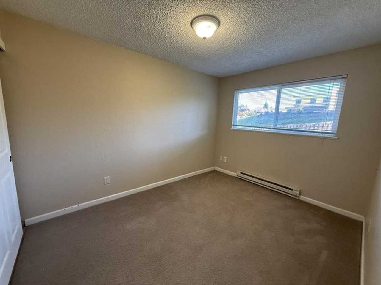 18830 Nw Shadow Ln - Photo 7 of 9