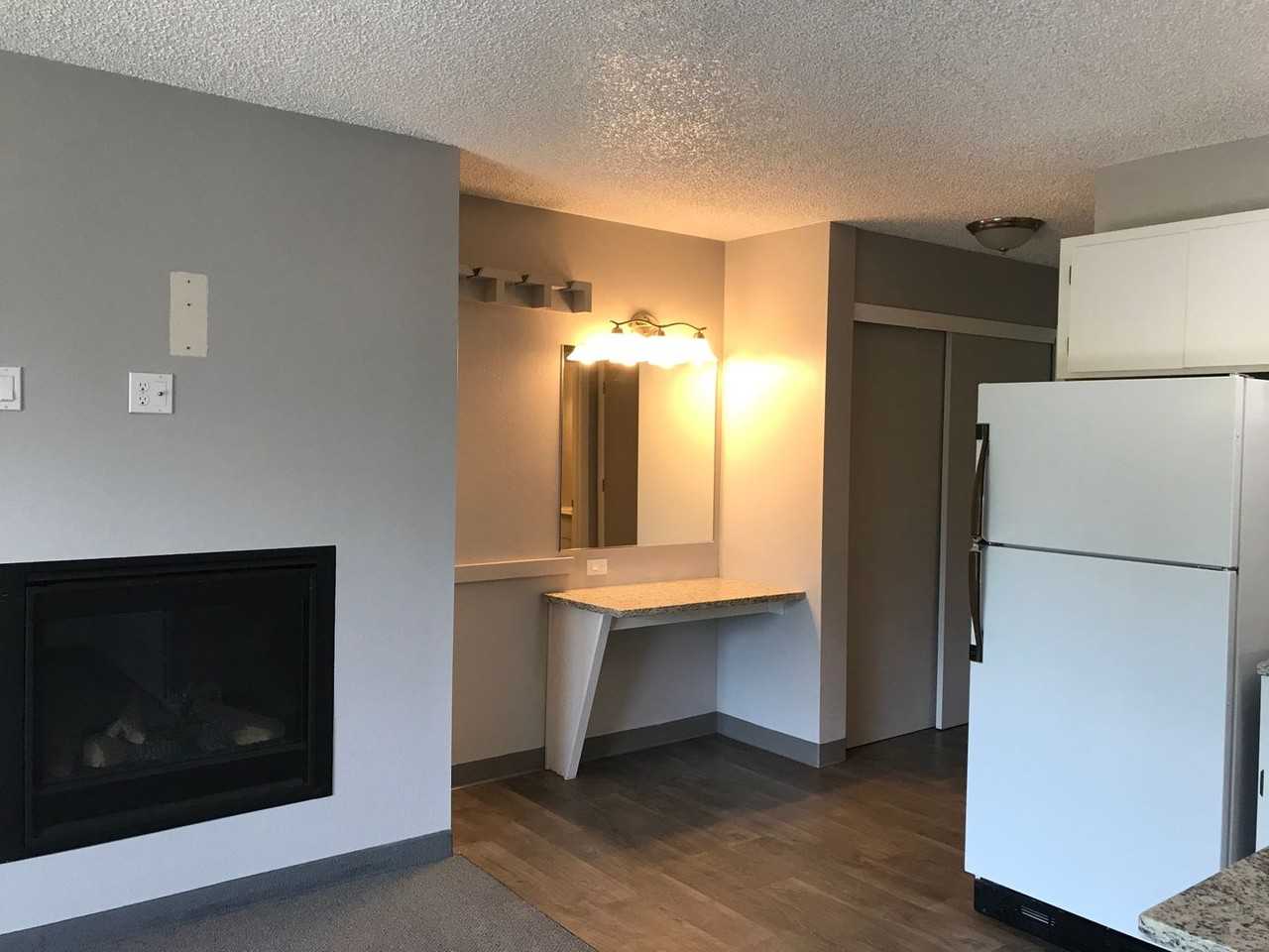 1565 Nw Wall St #305 - Photo 4 of 25