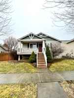 featured image of 61073 Larkspur Loop