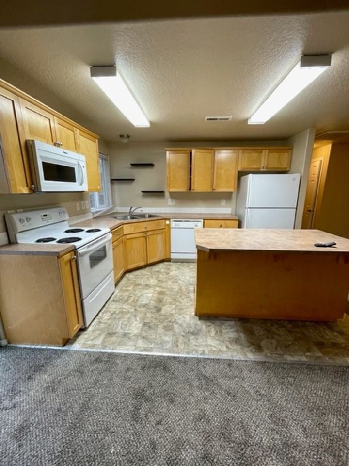 61073 Larkspur Loop - Photo 5 of 21