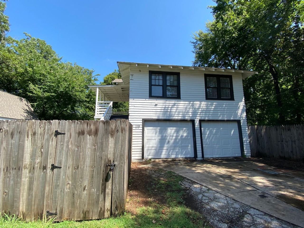 119 Nw 27th St - Photo 4 of 21