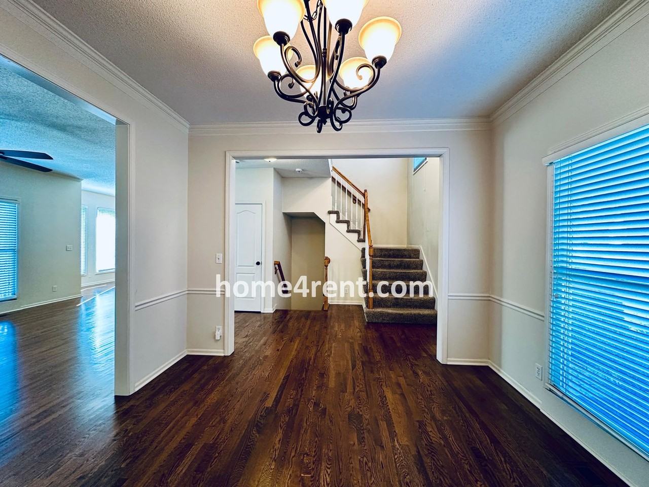 12709 Woodward St - Photo 7 of 50