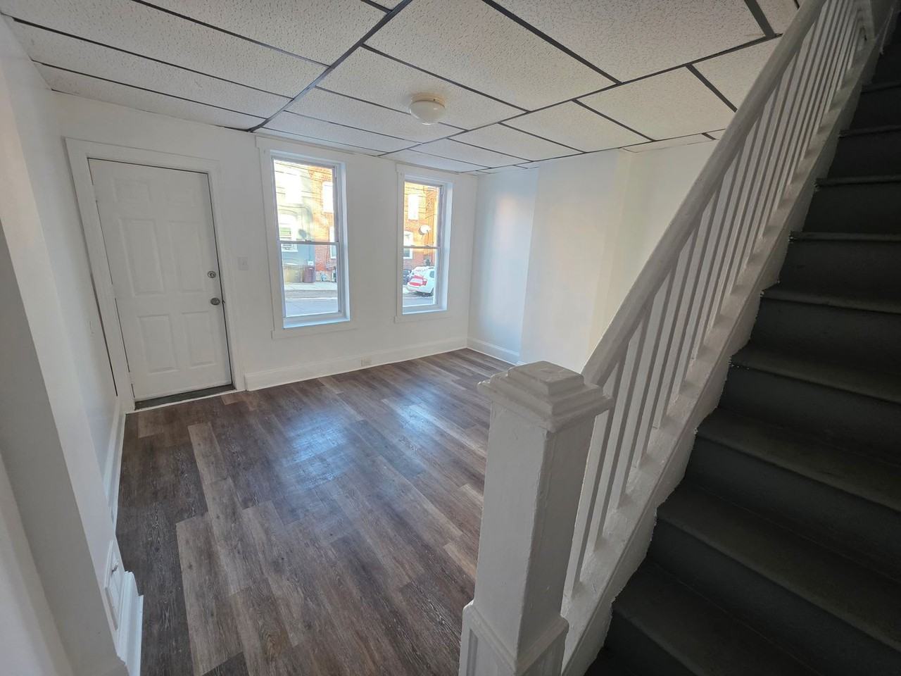 1220 Lancaster Ave - Photo 3 of 17