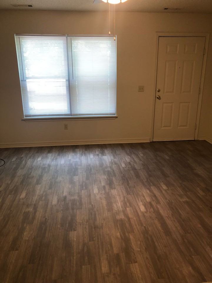 235 S Eastern Ave - Photo 3 of 10