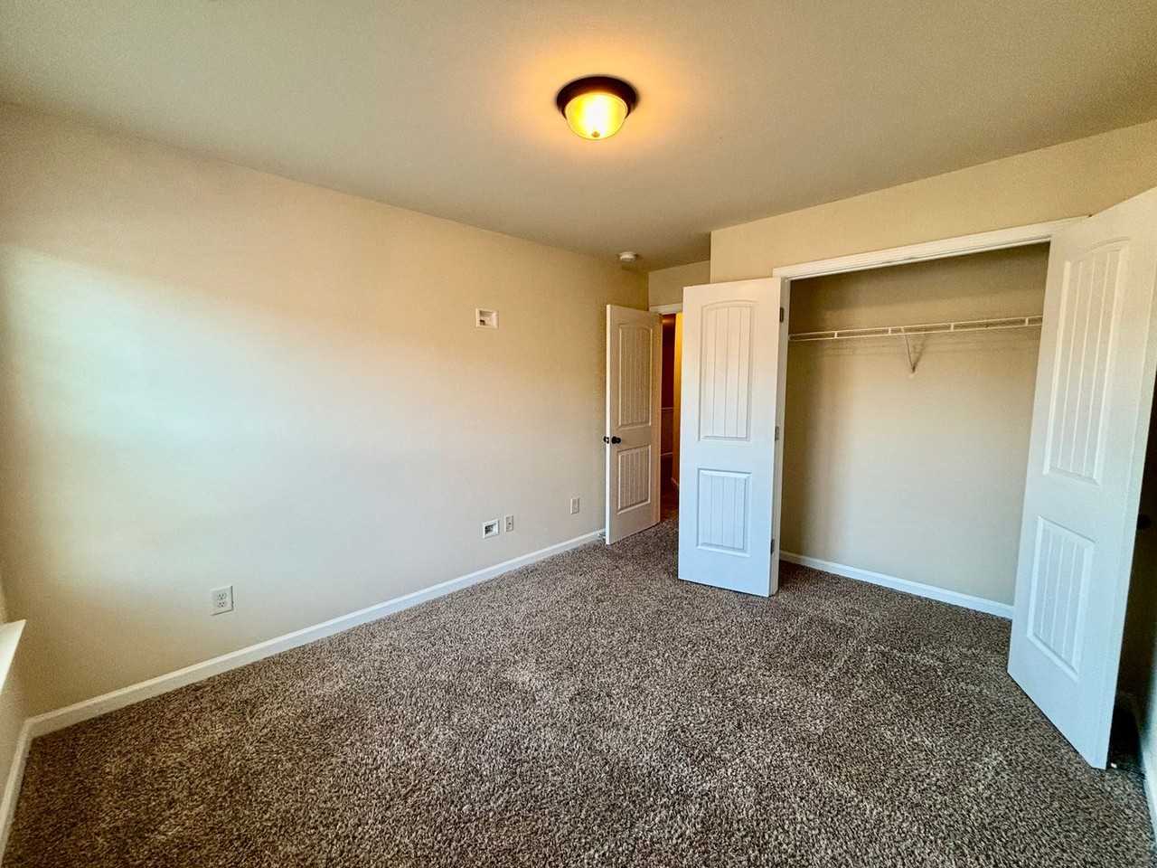 2723 Morgan Glen Rd - Photo 5 of 26