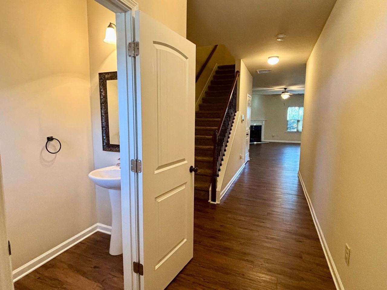 2723 Morgan Glen Rd - Photo 2 of 26