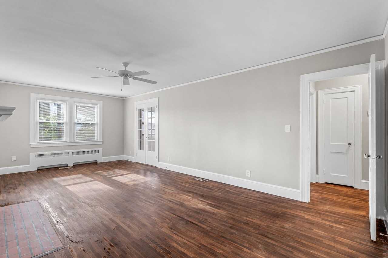 3510 Groometown Rd - Photo 2 of 42