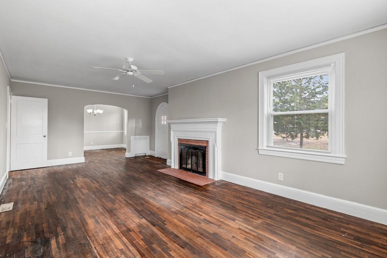 3510 Groometown Rd - Photo 4 of 42