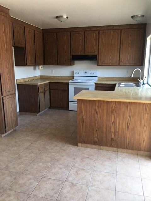 820 Welburn Ave - Photo 3 of 10