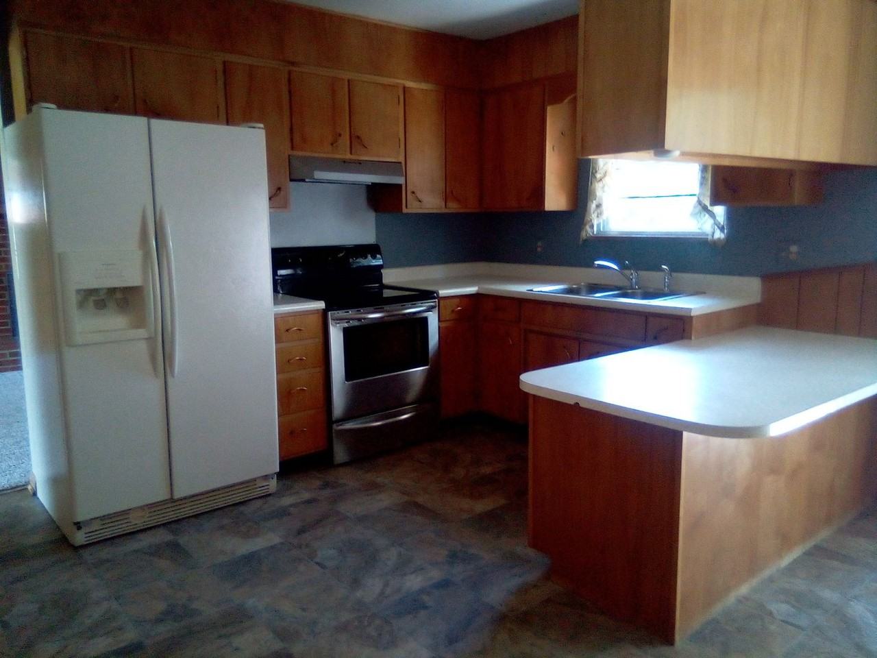 3820 Seeber Dr - Photo 5 of 21