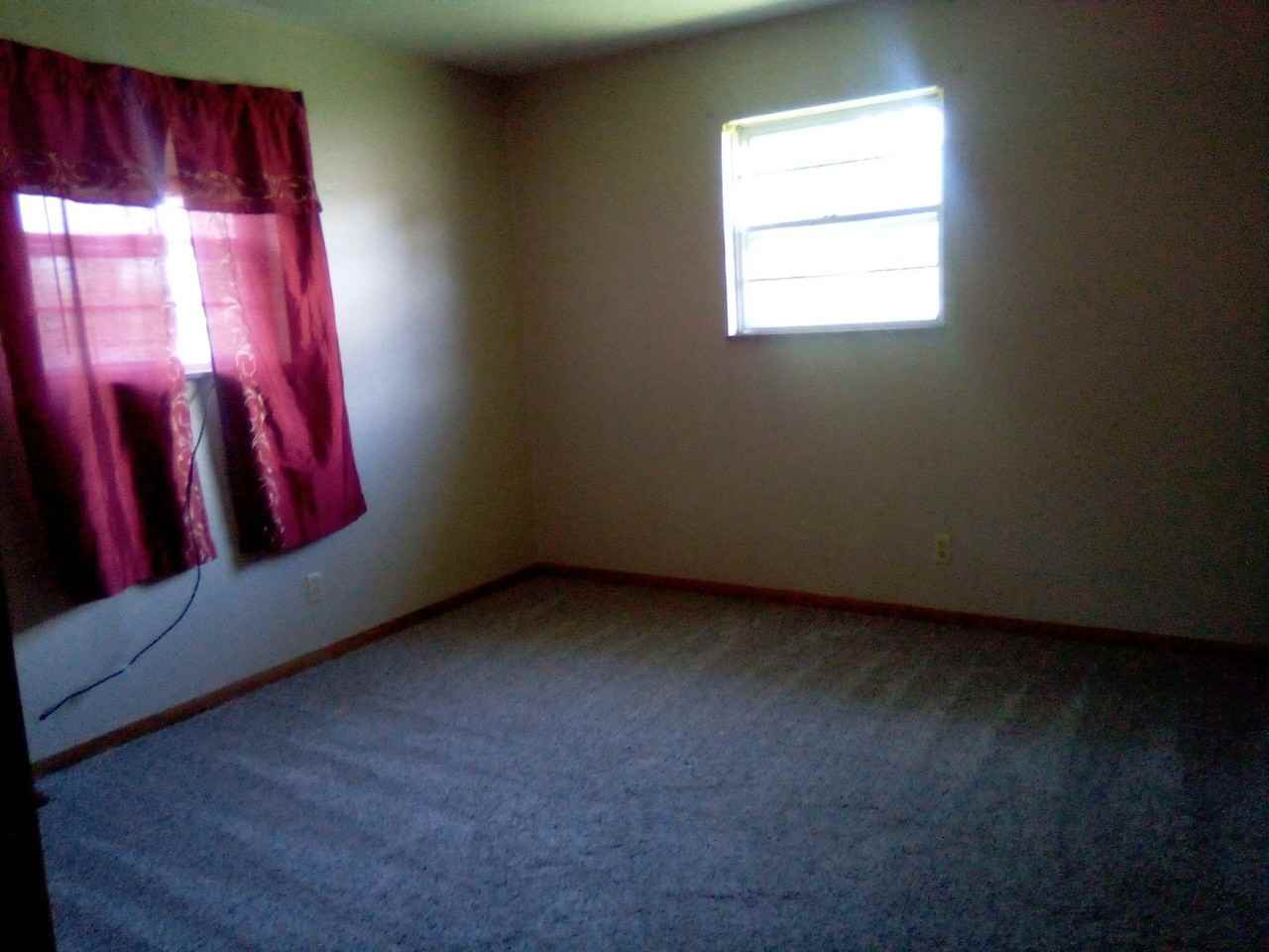 3820 Seeber Dr - Photo 7 of 21