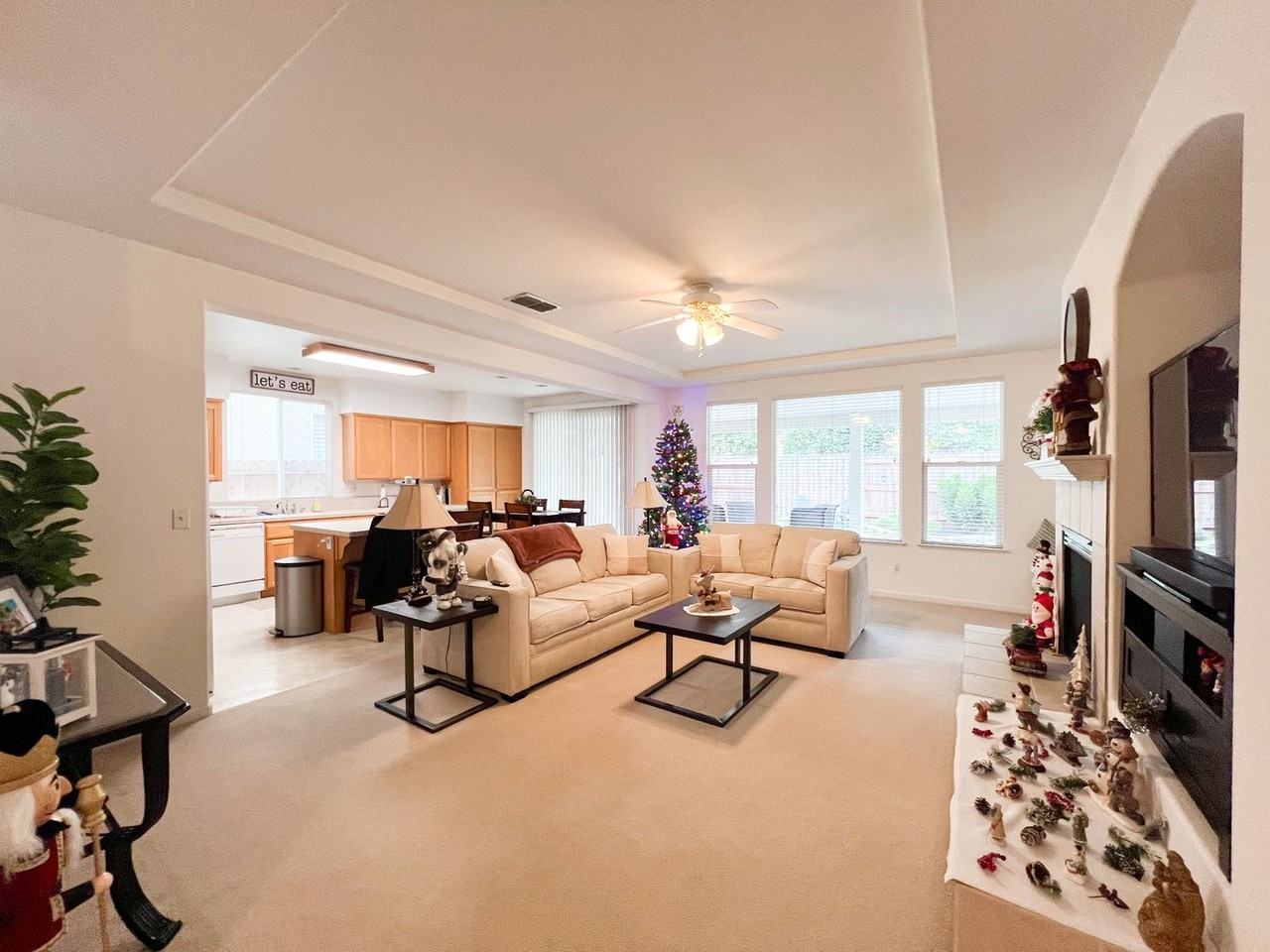 9492 E Park Dr - Photo 5 of 32