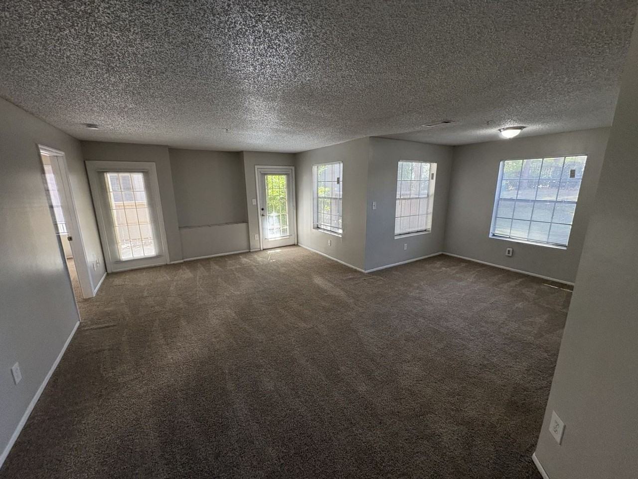 246 Afton Sq - Photo 2 of 13