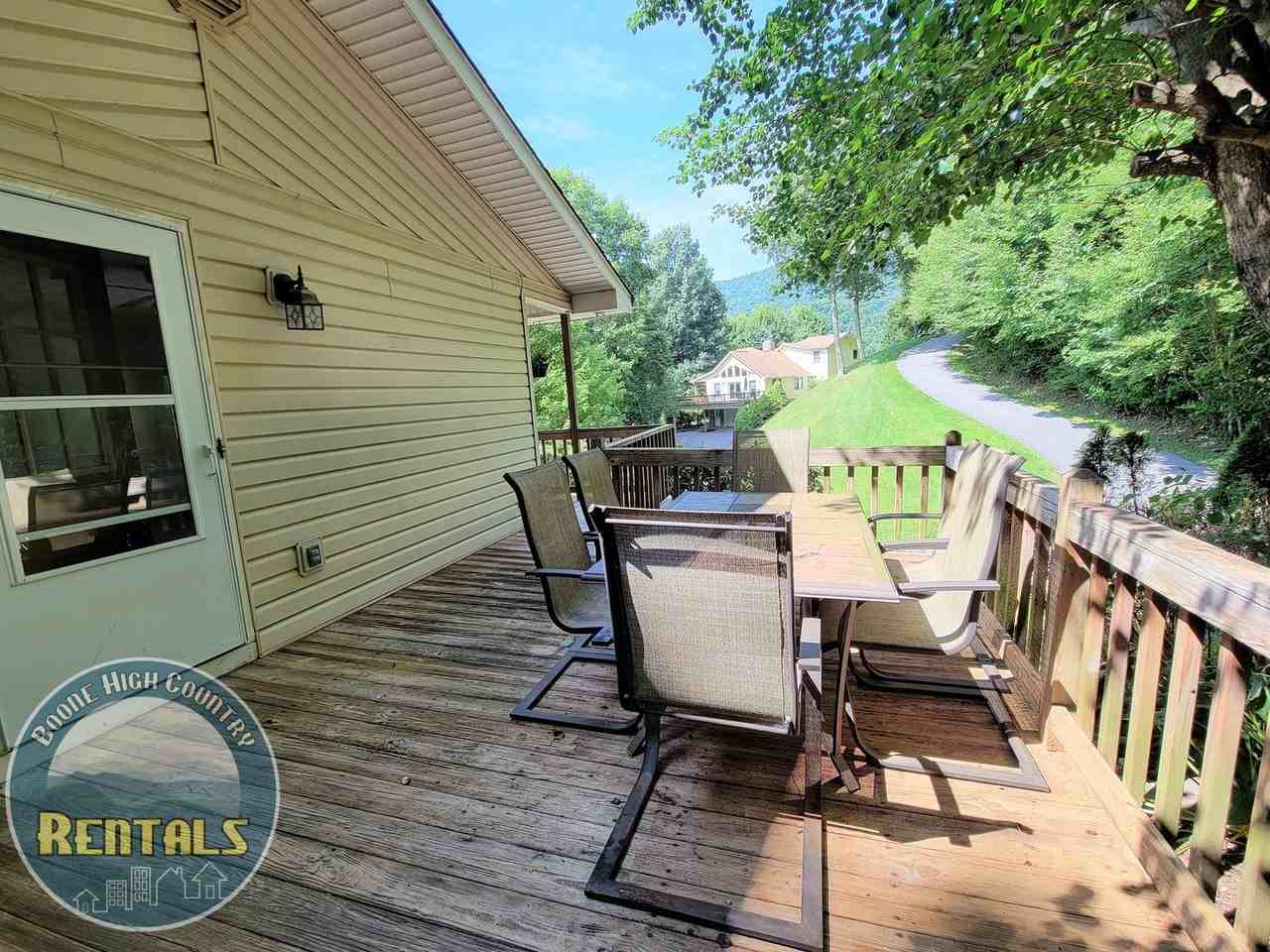 210 Cody Ln - Photo 3 of 34