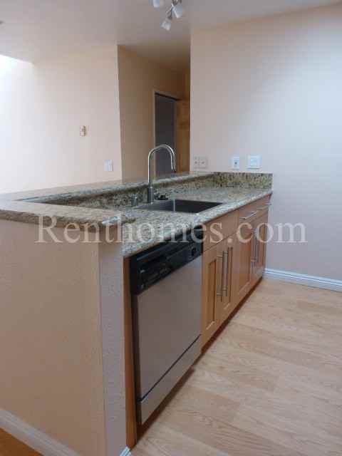 8308 Regents Rd #3O - Photo 6 of 17