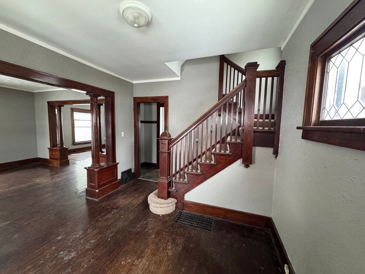 1828 9th St - Photo 3 of 14