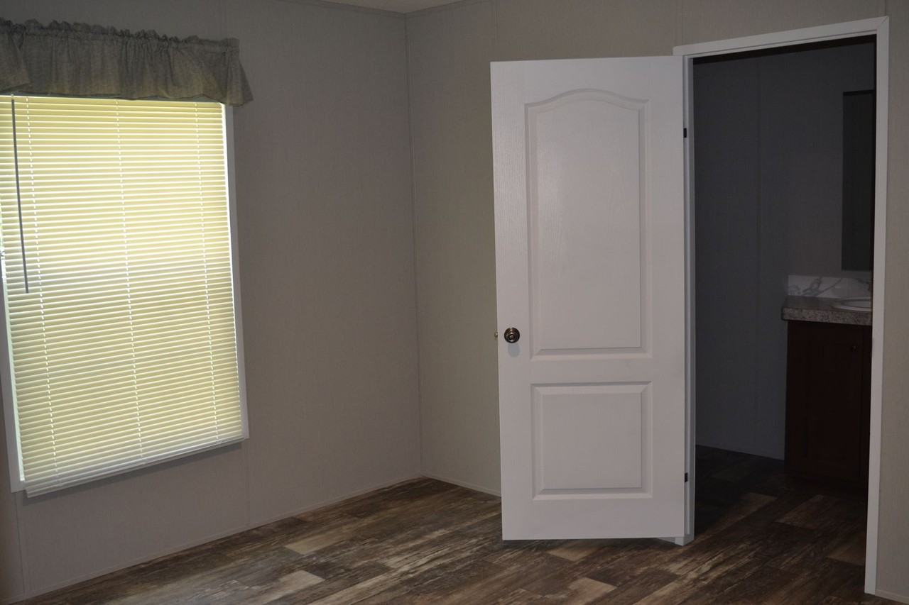 100 Garlington Cir - Photo 4 of 15