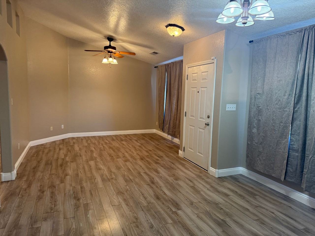 6139 Stargazer Ave Nw - Photo 2 of 16